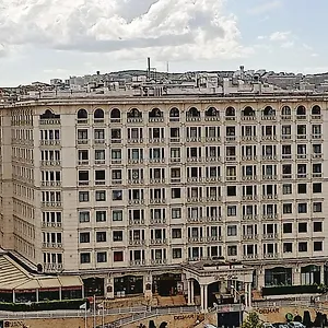 Falcon Istambul